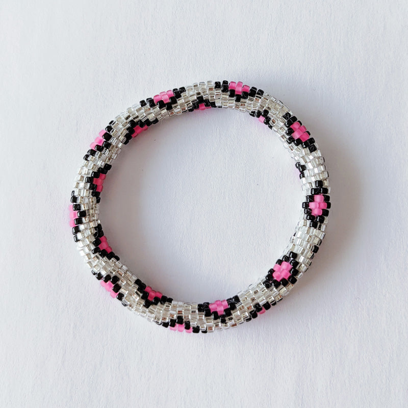 Bracelet népalais #16 (argent, noir et rose)