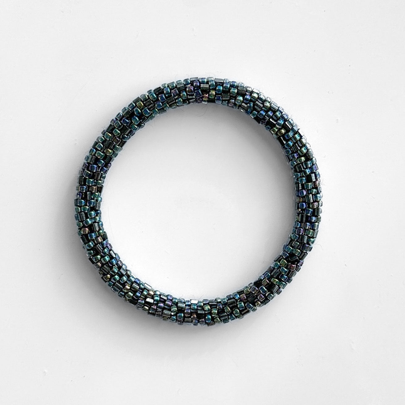 Bracelet népalais #56 (irisé bleu gris)