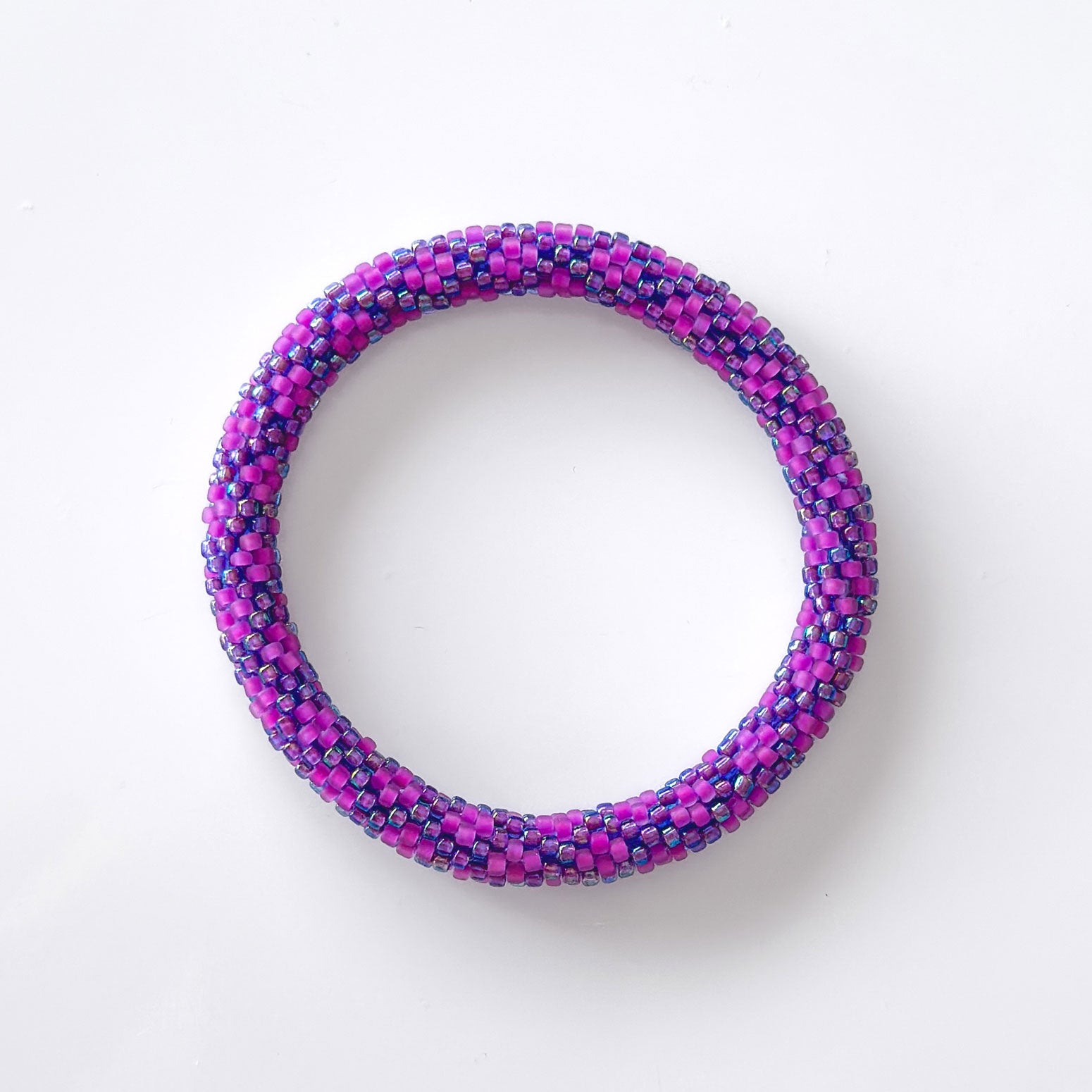 Bracelet népalais #67 (rose violet)