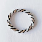 Bracelet népalais #8 (noir, blanc et champagne)