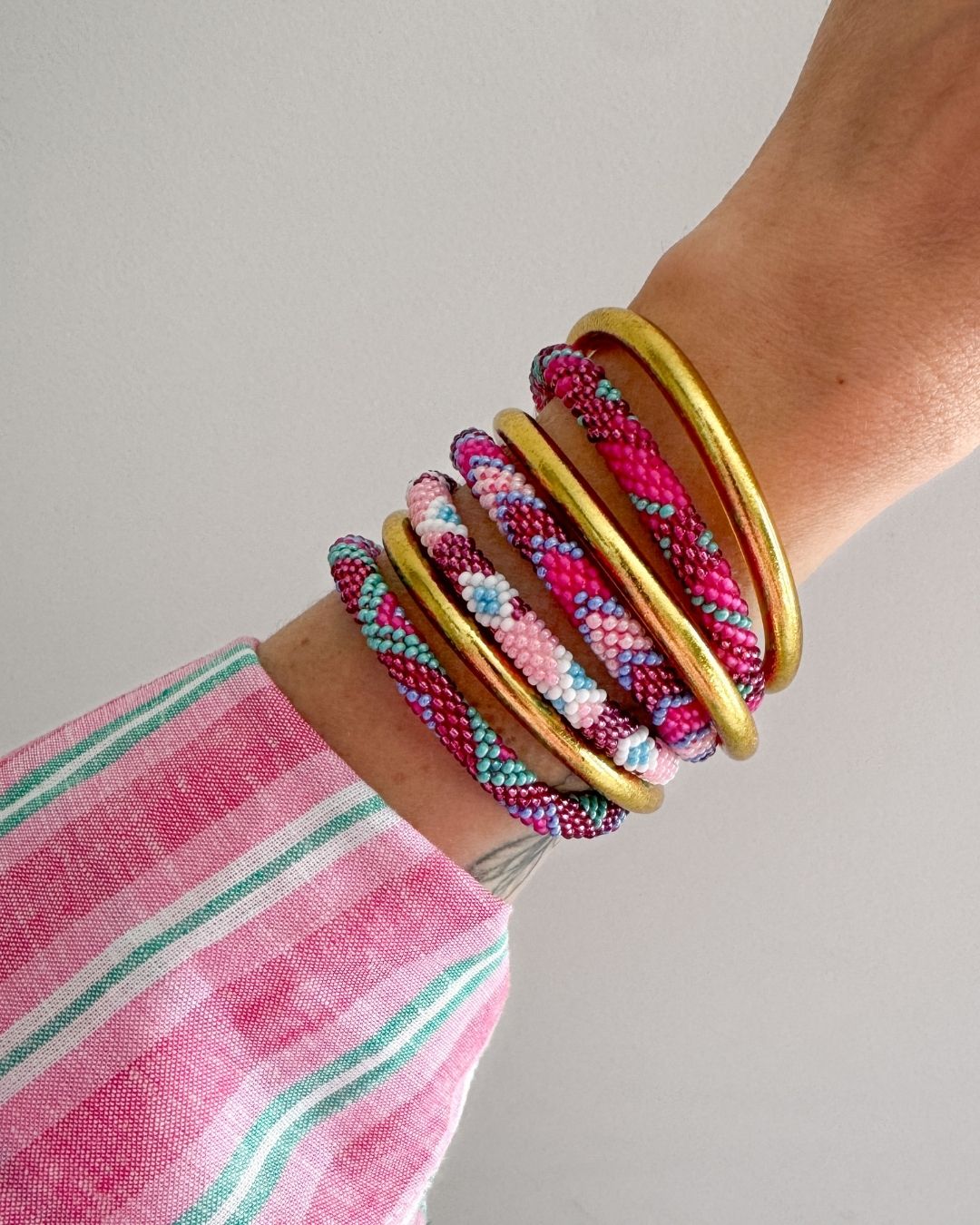 Bracelet népalais #81 (rose et violet)