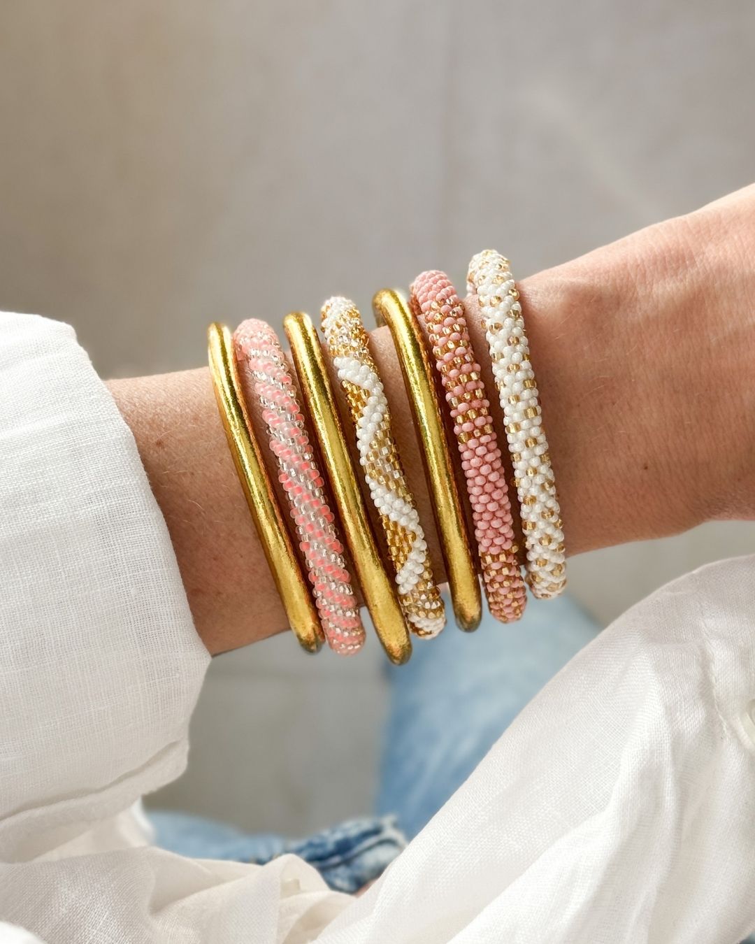 Bracelet népalais #87 (blanc et doré)