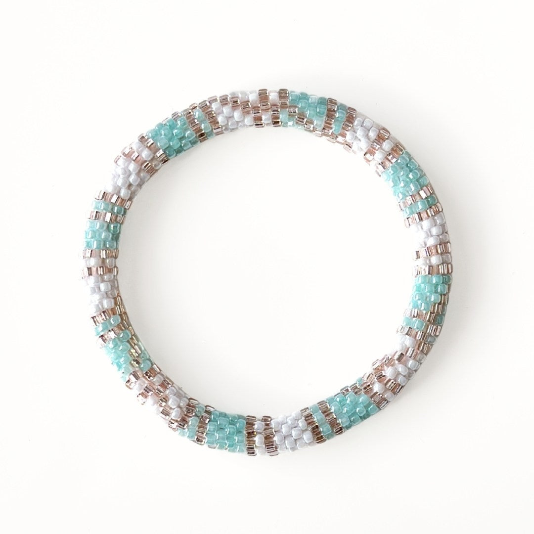 Bracelet népalais #48 (vert-eau et champagne)