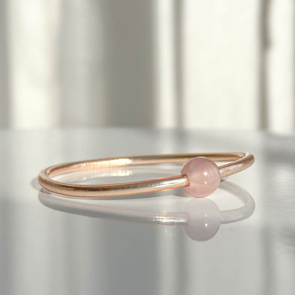 Jonc bouddhiste precious - champagne & quartz rose