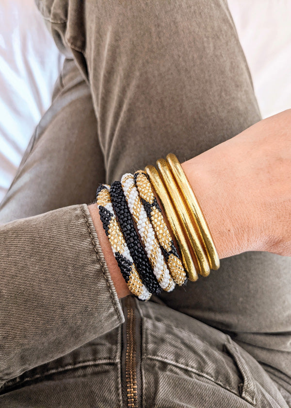Bracelet népalais #1 (blanc, noir et doré)