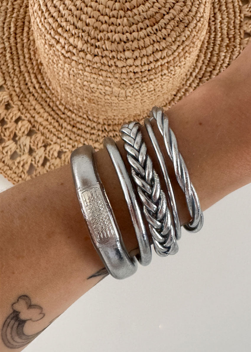 Jonc bouddhiste plat - 12mm silver