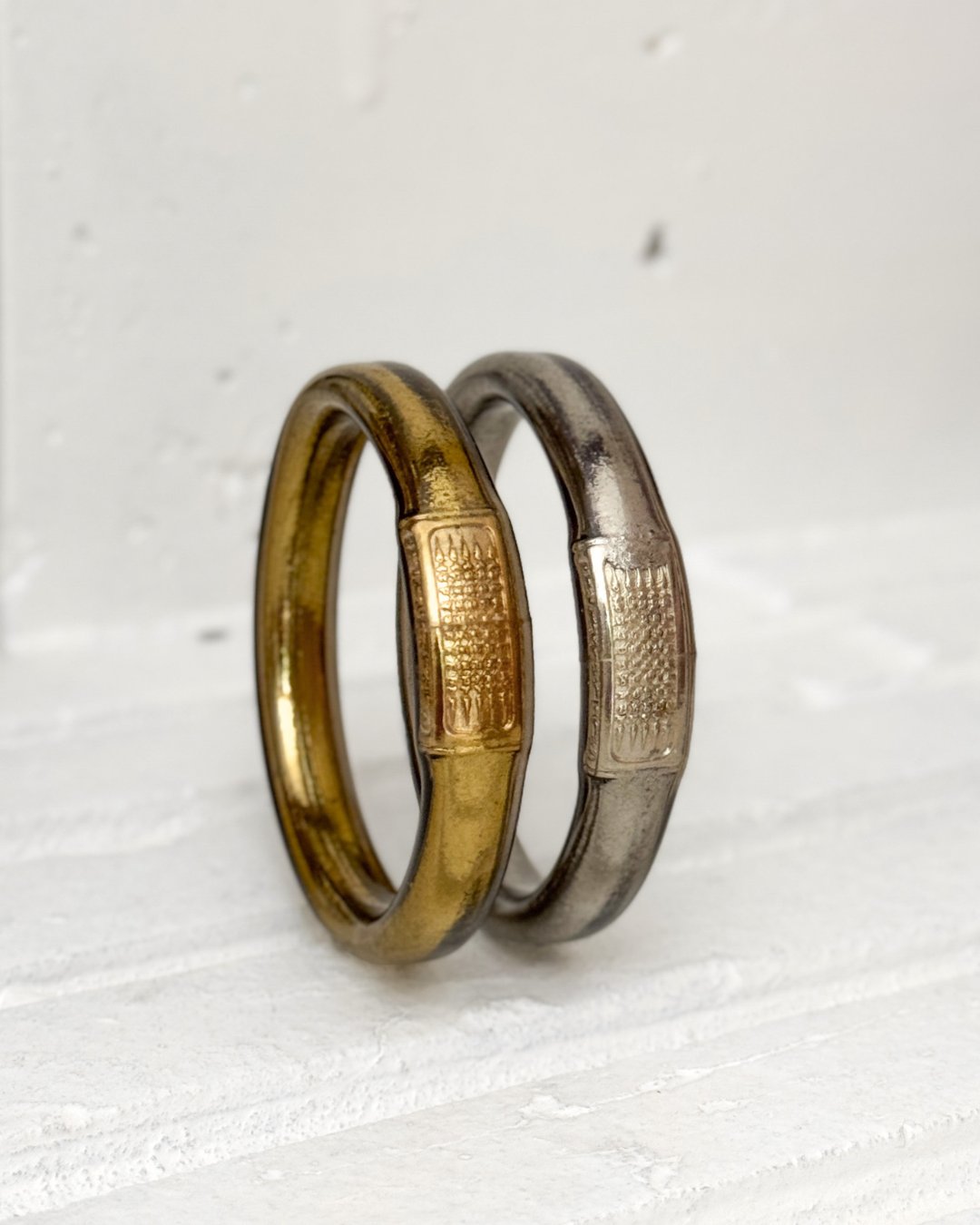 Jonc bouddhiste plat - 12mm antique gold et antique silver