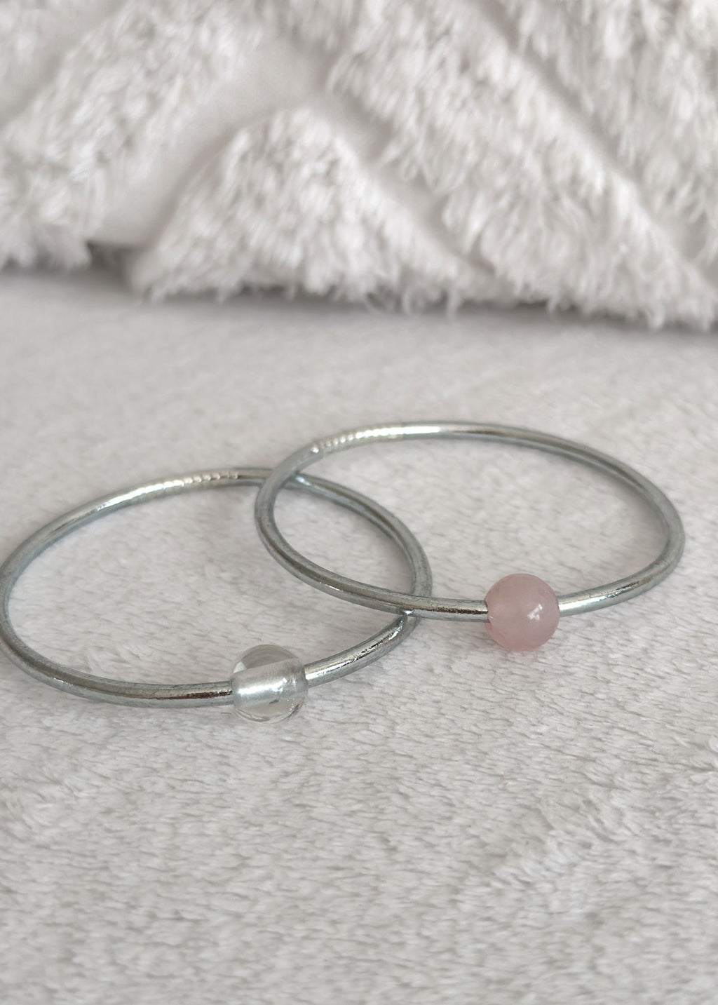 Jonc bouddhiste precious - silver & quartz blanc