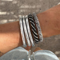 Lot joncs bouddhistes et bracelets népalais - silver