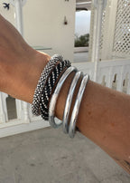 Lot joncs bouddhistes et bracelets népalais - silver